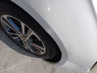 الباب الأمامى الأيسر