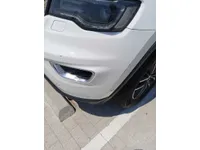 الباب الأمامى الأيسر