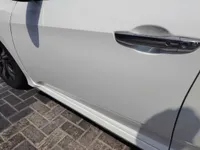 الباب الأمامى الأيسر