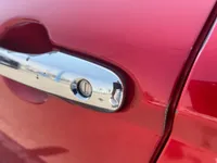 الباب الأمامى الأيسر