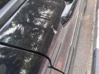 الباب الأمامى الأيمن