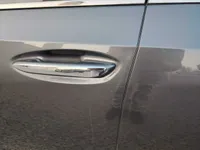 الباب الأمامى الأيسر