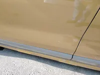 الباب الأمامى الأيسر