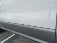 الباب الأمامى الأيسر