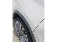 الباب الأمامى الأيسر