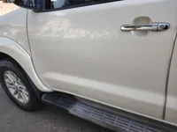 الباب الأمامى الأيسر