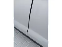 الباب الأمامى الأيسر