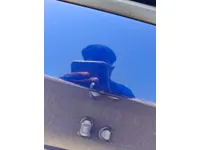 الباب الخلفى الأيمن