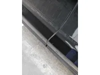 الباب الأمامى الأيسر