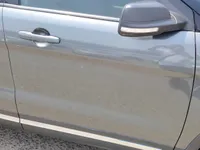 الباب الأمامى الأيمن