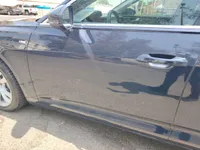 الباب الأمامى الأيسر