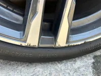 Car Rims (scratch & dent free)
