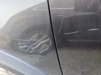الباب الأمامى الأيسر