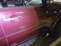 الباب الأمامى الأيمن