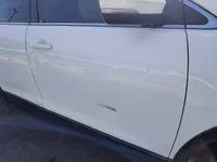 الباب الأمامى الأيمن