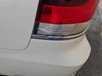 الأنوار الخلفية اليسار
