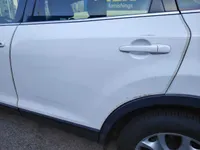 الباب الأمامى الأيسر