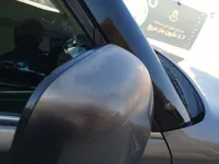الباب الأمامى الأيسر