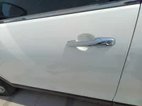 الباب الأمامى الأيسر