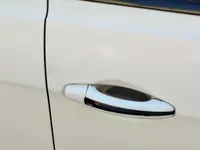الباب الأمامى الأيمن