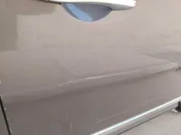 الباب الأمامى الأيمن