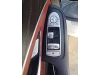 مخدوش / فيه صدمة