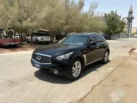 Infiniti QX70