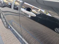 الباب الأمامى الأيمن