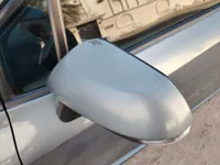 الباب الأمامى الأيسر