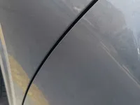الباب الأمامى الأيسر