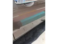 الباب الأمامى الأيسر