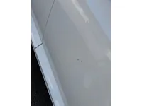 الباب الأمامى الأيمن