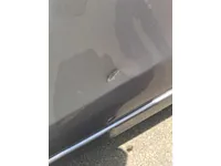 الباب الأمامى الأيسر
