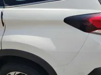 ألواح هيكل السيارة الأيسر