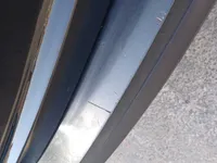 الباب الأمامى الأيسر