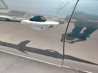 الباب الأمامى الأيسر