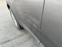 الباب الأمامى الأيمن