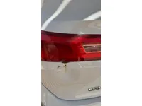 الأنوار الخلفية اليسار