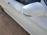 الباب الأمامى الأيمن
