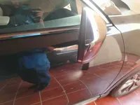الباب الأمامى الأيمن