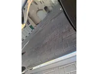 الباب الأمامى الأيسر