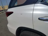 ألواح هيكل السيارة الأيمن