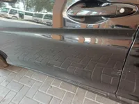 الباب الأمامى الأيسر