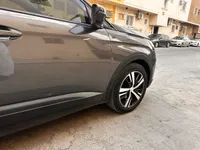 الباب الأمامى الأيمن