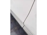 الباب الأمامى الأيسر