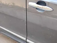 الباب الأمامى الأيمن