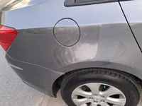 ألواح هيكل السيارة الأيمن