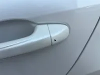 الباب الأمامى الأيمن