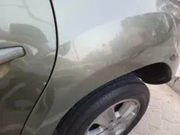 ألواح هيكل السيارة الأيسر
