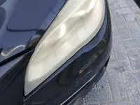 الأنوار الأمامية اليسار